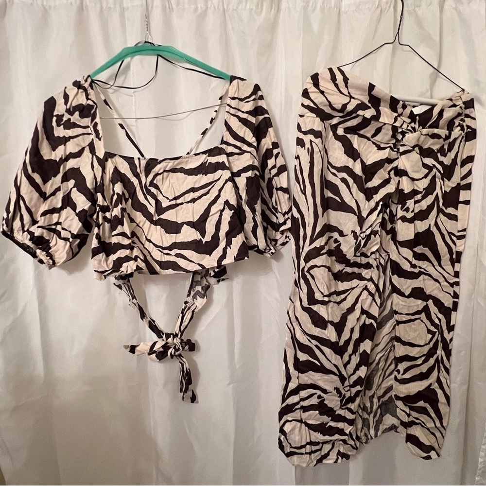 H&M Zebra Print Skirt Set - Black and Cream
